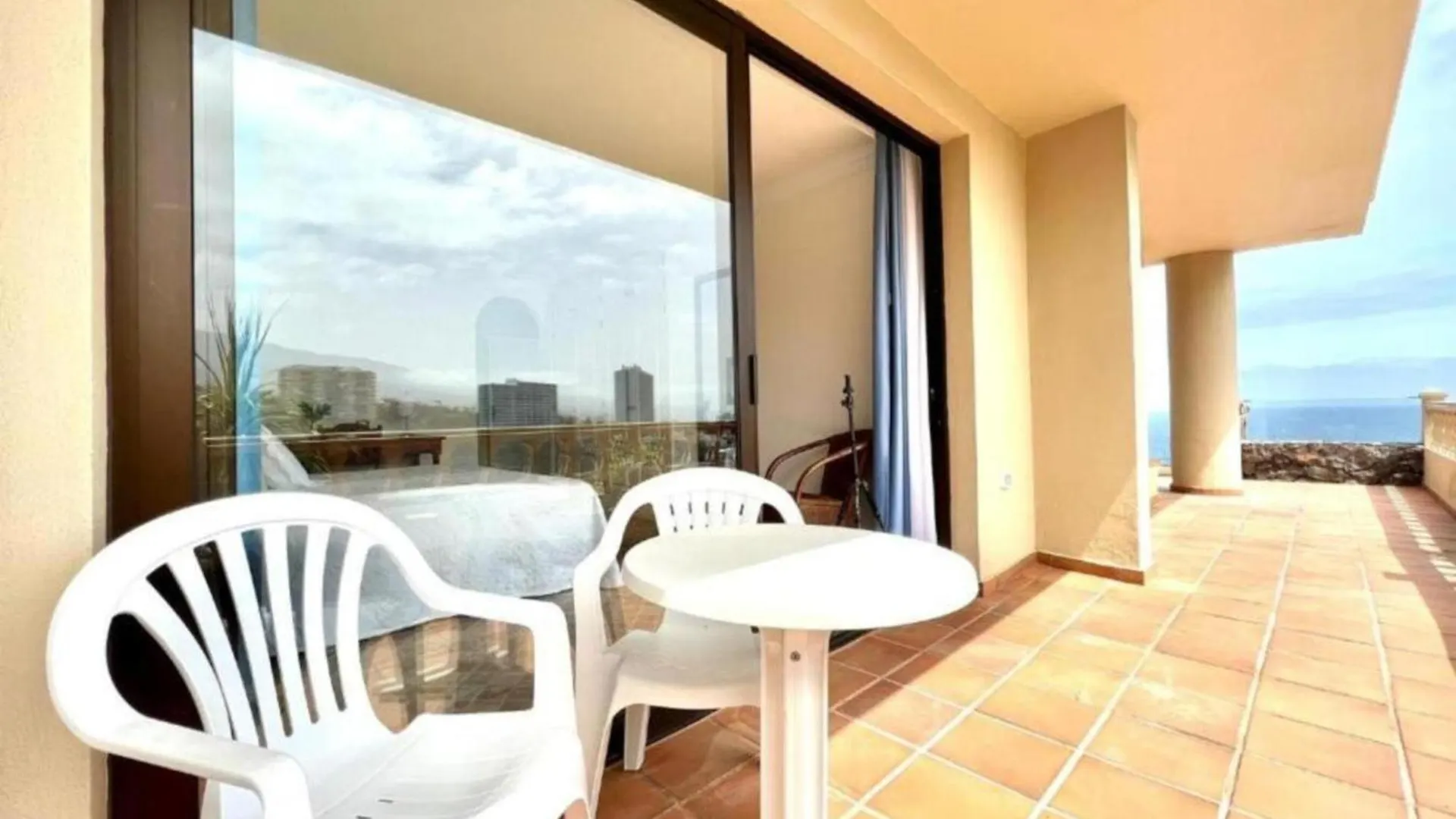 Amazing Views To The Sea With Pool Apartamento Los Realejos